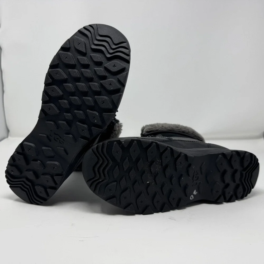 UGG Adirondack III Women's Black Waterproof Winter Snow Boots Size 7.5 Shearling - Picture 8 of 12